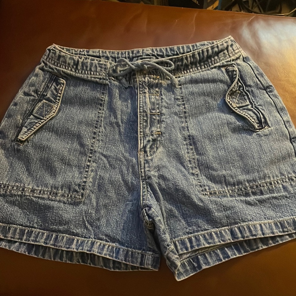 Bill Blass Denim Jean Short Size 8P